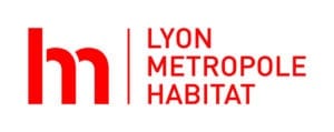 Logo rouge de Lyon Métropole Habitat. Une icône stylisée en 'h' ou 'm' est à gauche, suivie du texte 'LYON METROPOLE HABITAT' en majuscules.